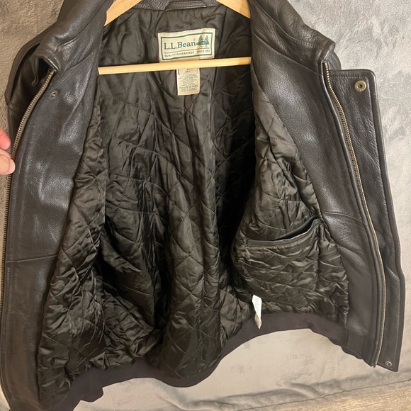 LL Bean Flying Tiger Bomber Goatskin Leather Jacket ThinsulateSize Large - Tall - Picture 3 of 11